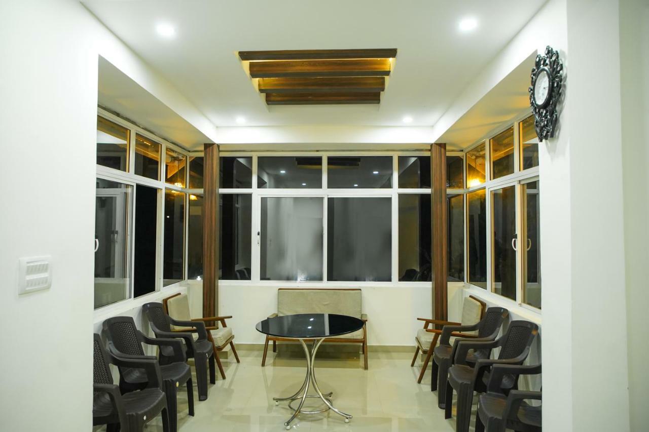 Lamond Holidays Munnar Exterior foto